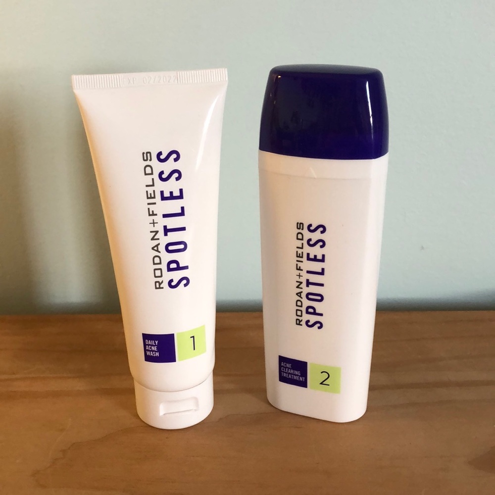 Rodan + Fields Spotless Regimen Body Wash & Txt